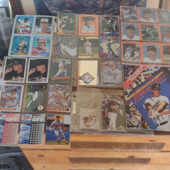 Baseball Trading Card Collection - Picture 1 of 8